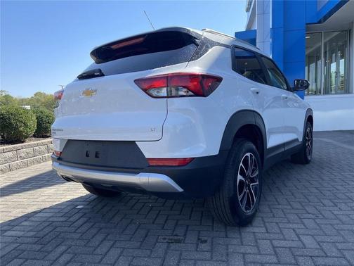 Summit White 2025 Chevrolet Trailblazer LT