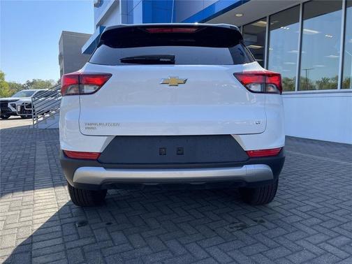 Summit White 2025 Chevrolet Trailblazer LT