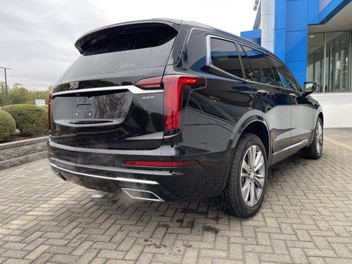 2025 Cadillac XT6 Premium Luxury AWD