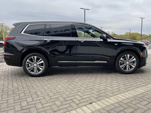 2025 Cadillac XT6 Premium Luxury AWD