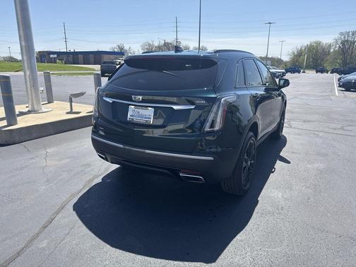 Emerald Lake Metallic 2025 Cadillac XT5 Sport