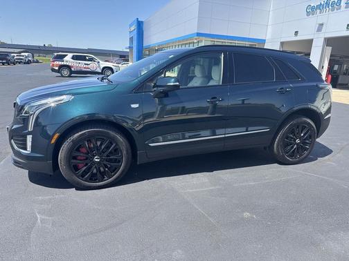 Emerald Lake Metallic 2025 Cadillac XT5 Sport