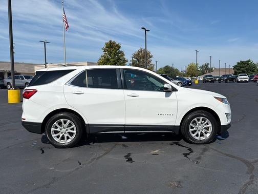 Summit White 2018 Chevrolet Equinox LT
