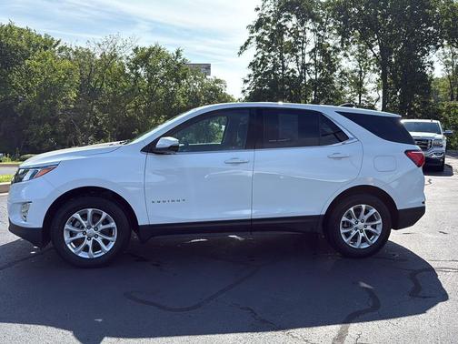 Summit White 2018 Chevrolet Equinox LT