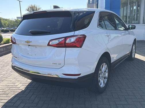 Summit White 2018 Chevrolet Equinox LT