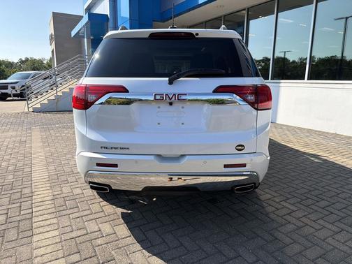White Frost Tricoat 2017 GMC Acadia Denali