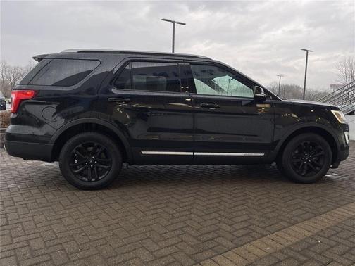 Shadow Black 2017 Ford Explorer XLT