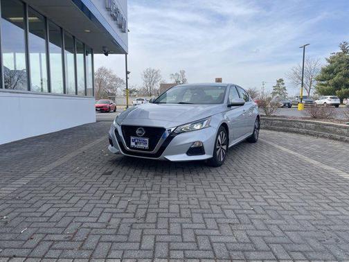 2022 Nissan Altima 2.5 SV