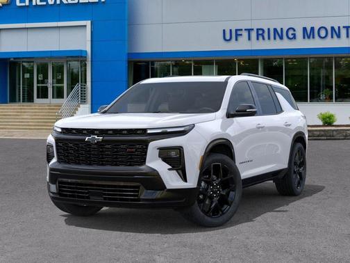 Polar White Tricoat 2026 Chevrolet Traverse RS