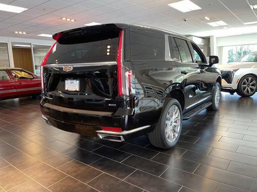2024 Cadillac Escalade Premium Luxury