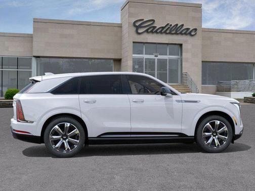 2025 Cadillac Escalade IQ Luxury 2