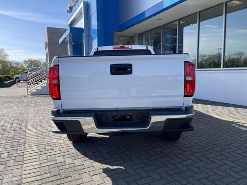 Summit White 2022 Chevrolet Colorado WT