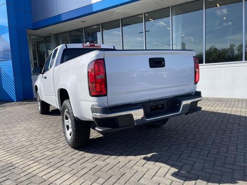 Summit White 2022 Chevrolet Colorado WT