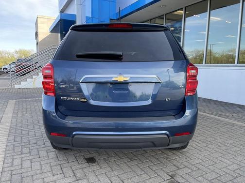 Patriot Blue Metallic 2017 Chevrolet Equinox 1LT