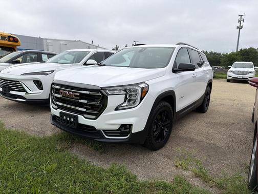 Summit White 2023 GMC Terrain AT4