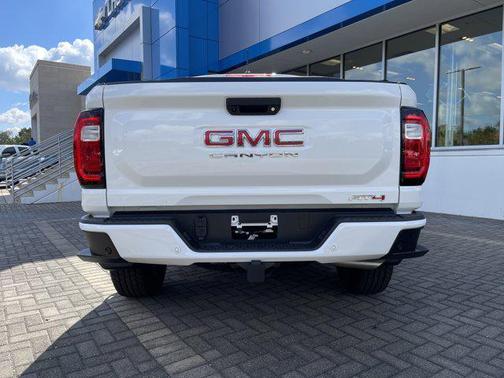 2025 GMC Canyon AT4