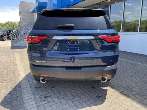 Northsky Blue Metallic 2023 Chevrolet Traverse LT Cloth