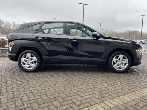 2024 Hyundai KONA SE