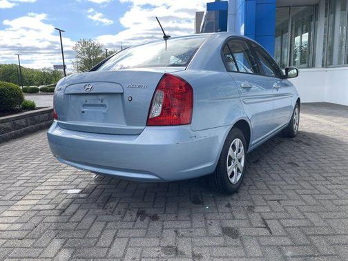 2010 Hyundai Accent GLS