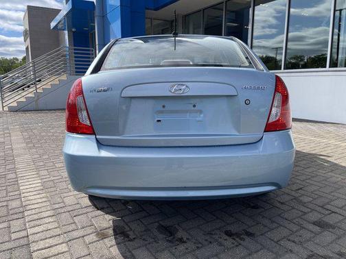2010 Hyundai Accent GLS
