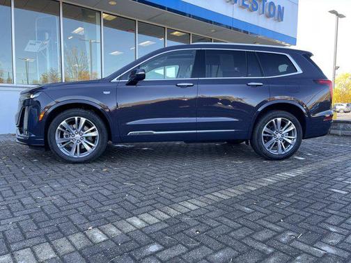 2025 Cadillac XT6 Premium Luxury AWD