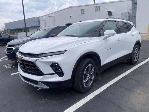 Summit White 2024 Chevrolet Blazer 2LT