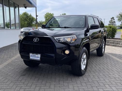 Nautical Blue Metallic 2017 Toyota 4Runner SR5