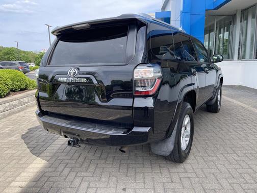 Nautical Blue Metallic 2017 Toyota 4Runner SR5