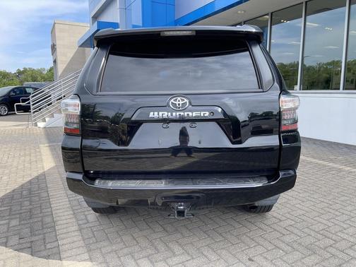 Nautical Blue Metallic 2017 Toyota 4Runner SR5