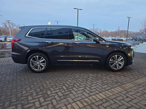 2025 Cadillac XT6 Premium Luxury AWD