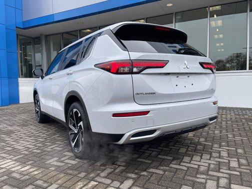 2024 Mitsubishi Outlander SE Black Edition S-AWC