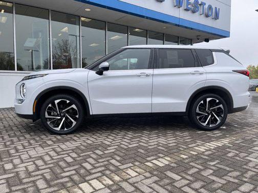 2024 Mitsubishi Outlander SE Black Edition S-AWC