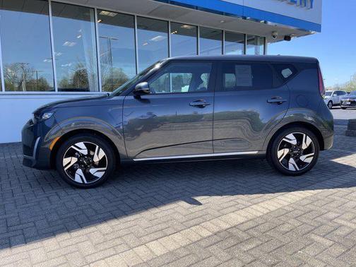Gravity Gray 2025 Kia Soul GT-Line