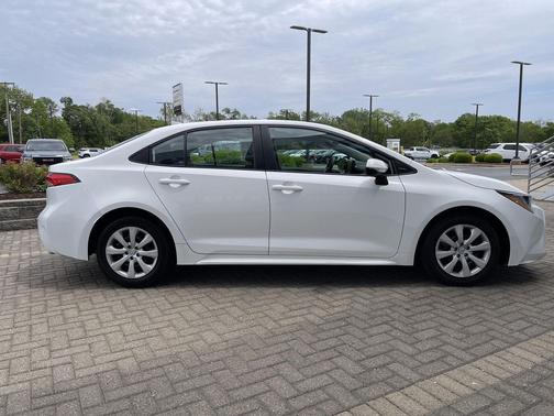 Ice Cap 2023 Toyota Corolla LE
