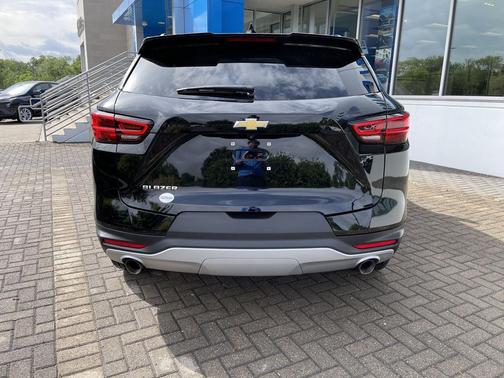 Black 2024 Chevrolet Blazer 2LT
