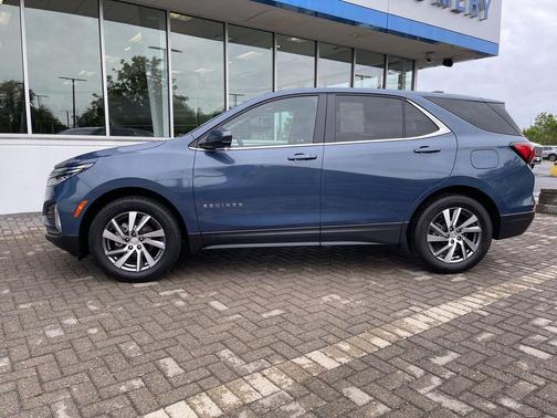 Lakeshore Blue Metallic 2024 Chevrolet Equinox 1LT