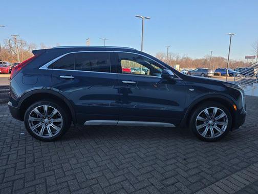 2019 Cadillac XT4 Premium Luxury