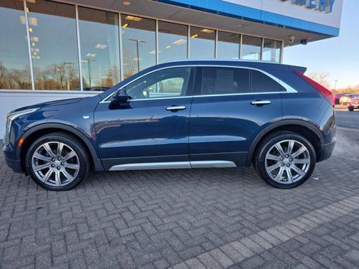 2019 Cadillac XT4 Premium Luxury