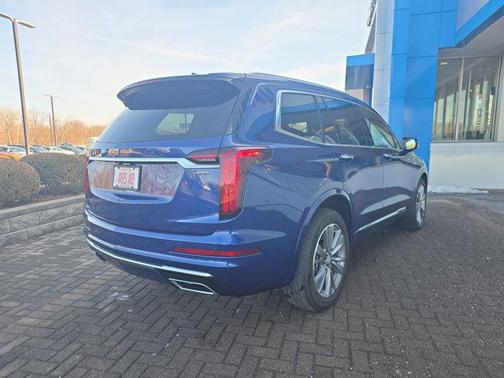 2025 Cadillac XT6 Premium Luxury AWD