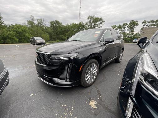 Stellar Black Metallic 2024 Cadillac XT6 Premium Luxury AWD