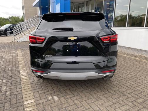 Black 2024 Chevrolet Blazer 2LT
