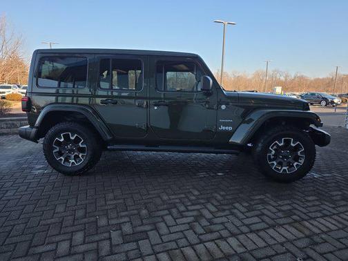 2024 Jeep Wrangler 4-Door Sahara 4x4