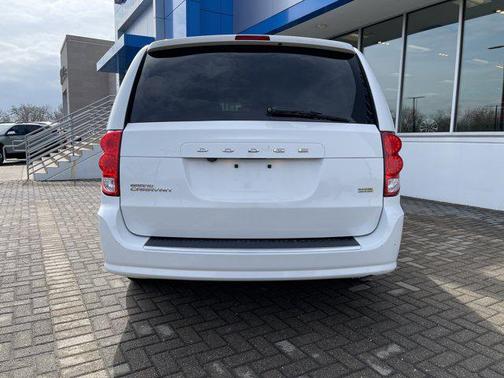 White Knuckle Clearcoat 2019 Dodge Grand Caravan SE