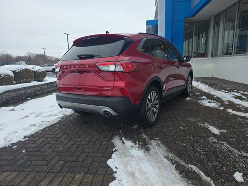 2020 Ford Escape Titanium