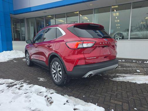 2020 Ford Escape Titanium