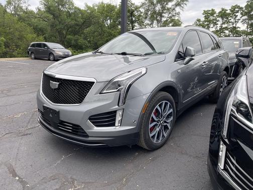 Argent Silver Metallic 2024 Cadillac XT5 Sport