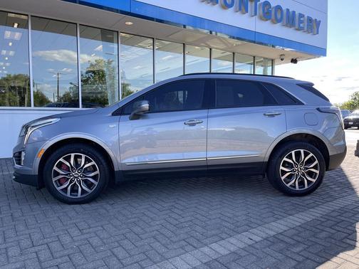 Argent Silver Metallic 2024 Cadillac XT5 Sport