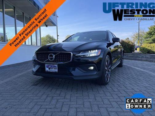 2022 Volvo V60 Cross Country T5