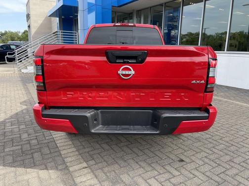 Red Alert 2025 Nissan Frontier SV