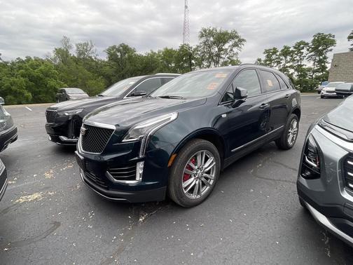 Emerald Lake Metallic 2024 Cadillac XT5 Sport
